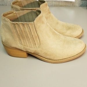 Maurices ankle booties